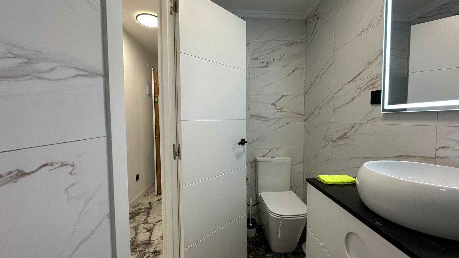 Apartamento de 3 habitaciones en Torrevieja en venta - 374.000 € (Ref: 9704906)