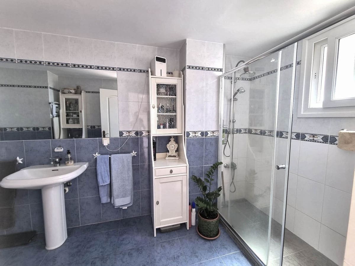 1 bedroom Penthouse for sale in San Luis de Sabinillas - € 233,000 (Ref: 9704909)