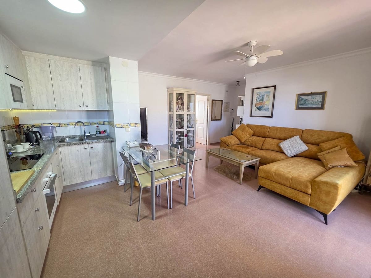 1 bedroom Penthouse for sale in San Luis de Sabinillas - € 233,000 (Ref: 9704909)