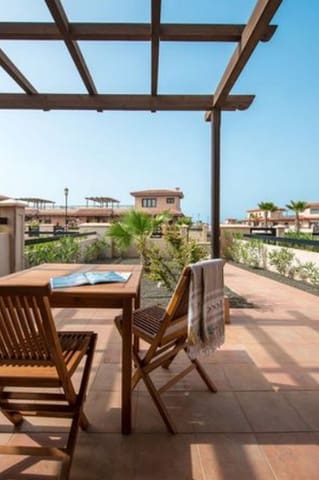 2 sovrum Radhus till salu i Lajares, La Oliva med pool - 205 000 € (Ref: 9709467)