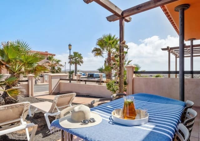 2 bedroom Terraced Villa for sale in Lajares, La Oliva with pool - € 220,000 (Ref: 9709467)