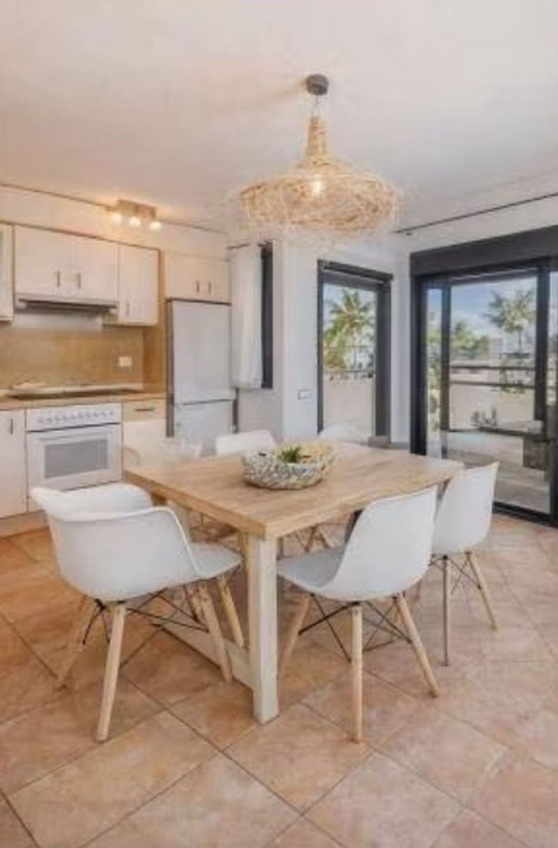 2 Zimmer Reihenhaus zu verkaufen in Lajares mit Pool - 220.000 € (Ref: 9709467)