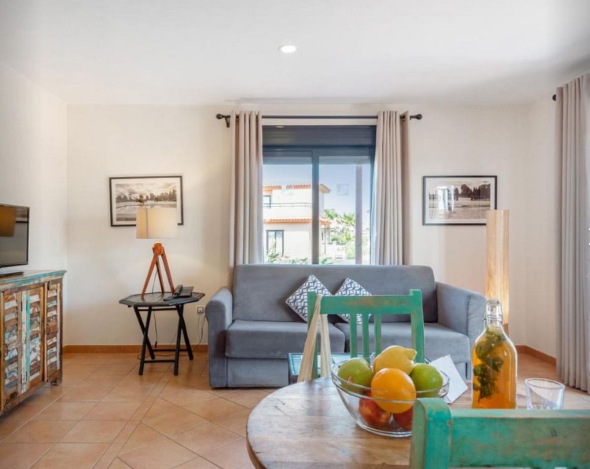 2 Zimmer Reihenhaus zu verkaufen in Lajares mit Pool - 220.000 € (Ref: 9709467)