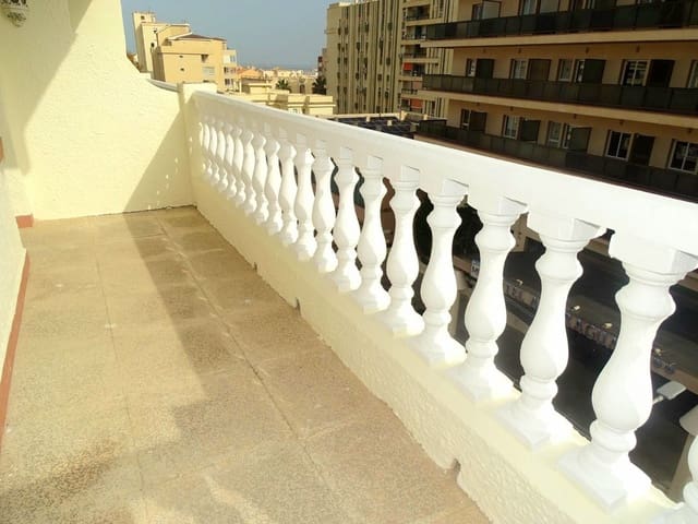 Leilighet til salgs i Torremolinos med svømmebasseng - € 225 500 (Ref: 9711862)
