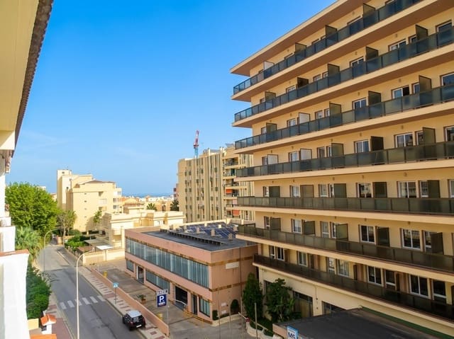 Lägenhet till salu i Torremolinos med pool - 225 500 € (Ref: 9711862)
