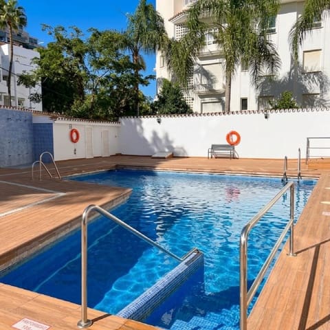Lägenhet till salu i Torremolinos med pool - 225 500 € (Ref: 9711862)