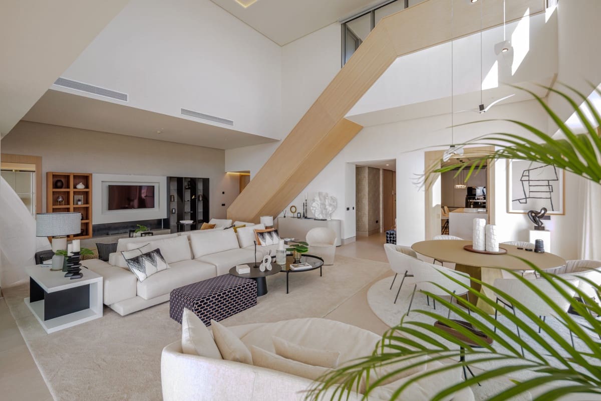 4 bedroom Penthouse for sale in Malaga city with pool - € 4,408,000 (Ref: 9711863)