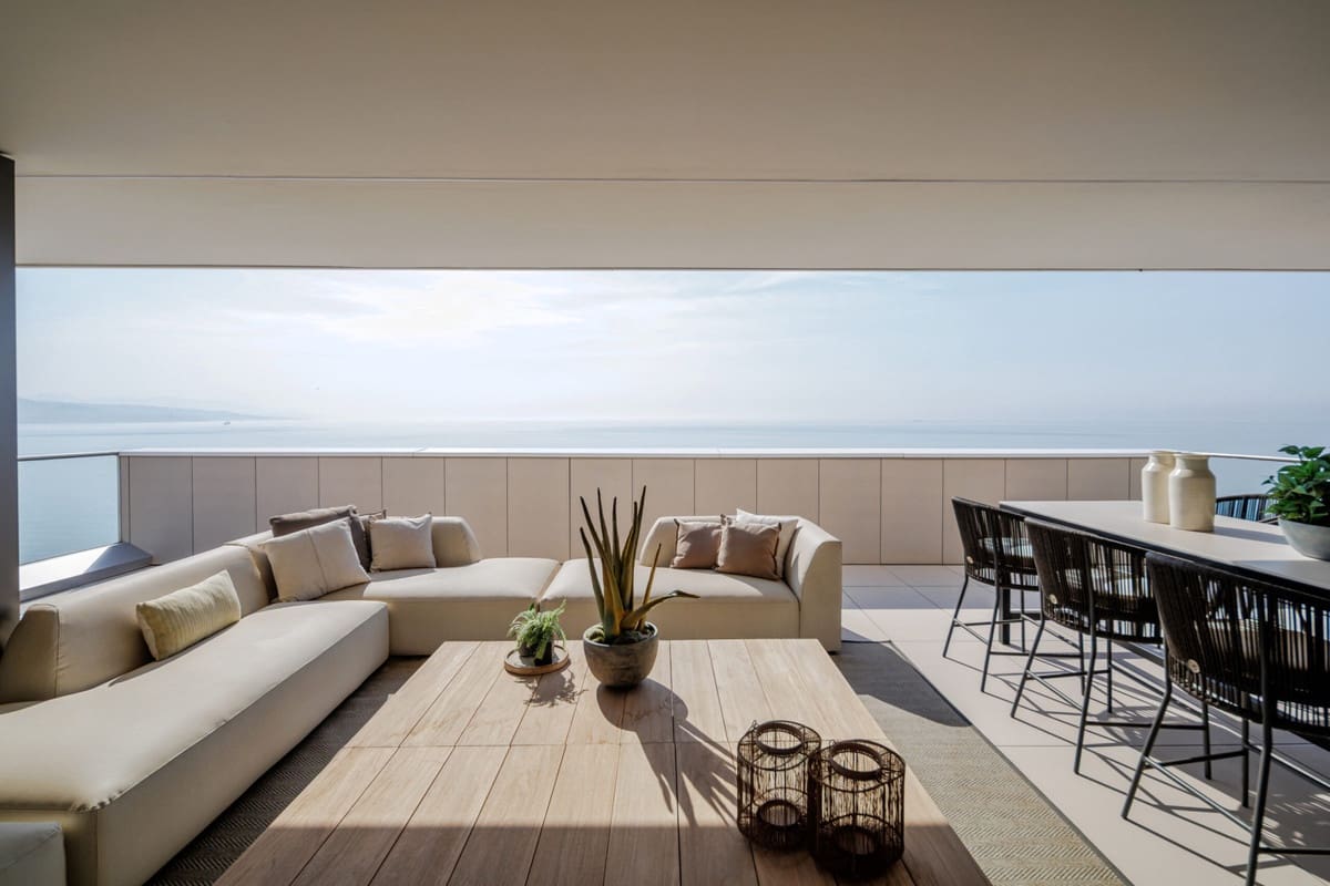 4 bedroom Penthouse for sale in Malaga city with pool - € 4,408,000 (Ref: 9711863)