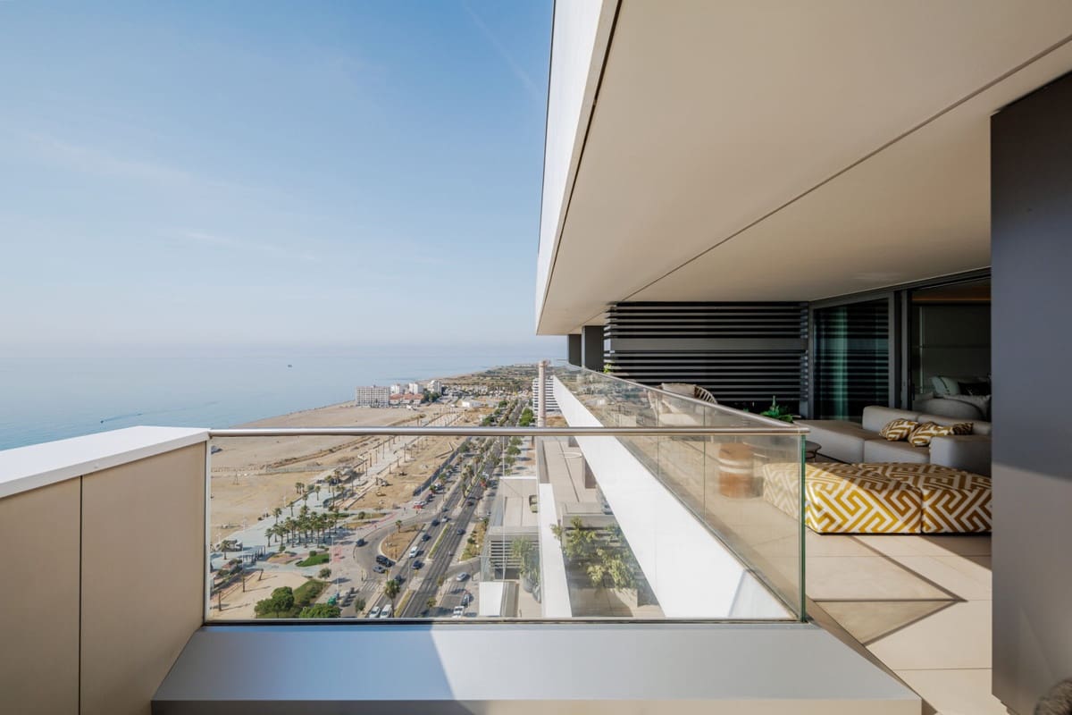 4 bedroom Penthouse for sale in Malaga city with pool - € 4,408,000 (Ref: 9711863)