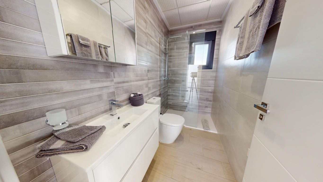 3 soverom Villa til salgs i Los Alcazares med svømmebasseng garasje - € 469 000 (Ref: 9711866)