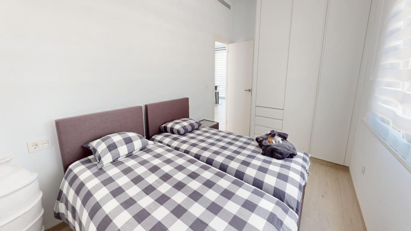 3 soverom Villa til salgs i Los Alcazares med svømmebasseng garasje - € 469 000 (Ref: 9711866)