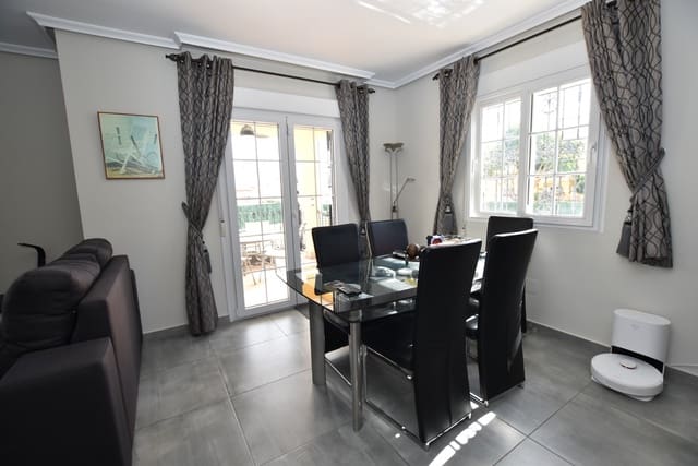 3 soverom Villa til salgs i Lomas de Cabo Roig - Los Dolses, Orihuela - € 445 000 (Ref: 9711869)