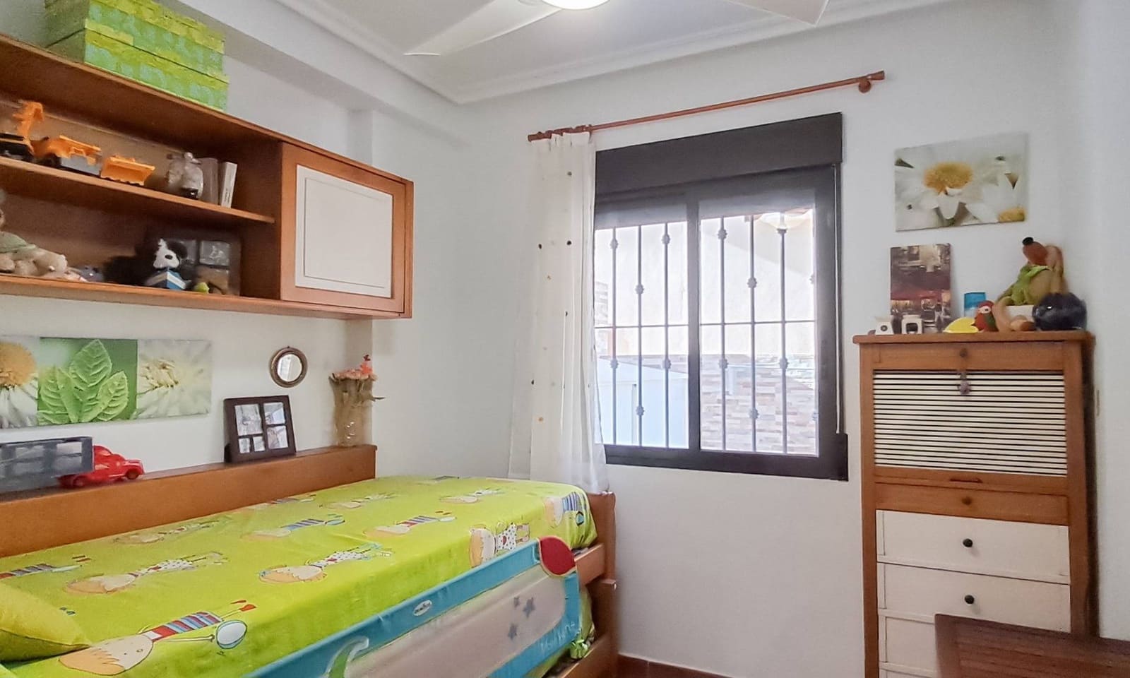 Apartamento de 2 habitaciones en Torrevieja en venta - 175.000 € (Ref: 9711872)
