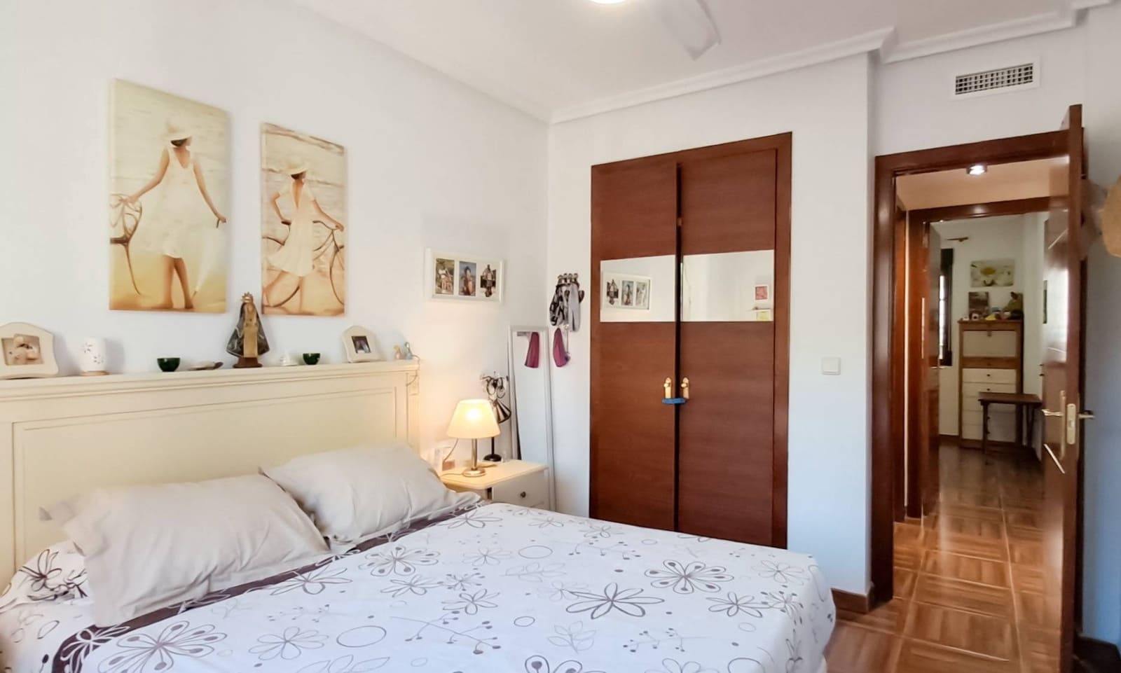 Apartamento de 2 habitaciones en Torrevieja en venta - 175.000 € (Ref: 9711872)