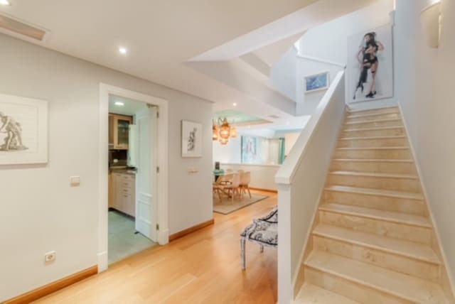 4 bedroom Townhouse for sale in Centro, Estepona - € 1,475,000 (Ref: 9711874)