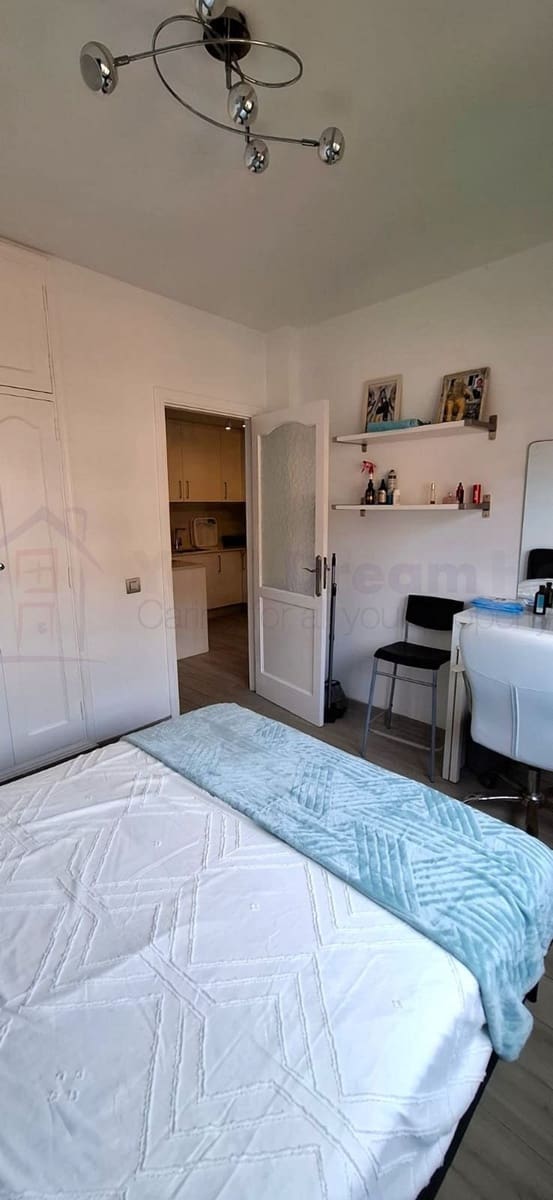 2 bedroom Apartment for sale in Corralejo - € 329,000 (Ref: 9714755)