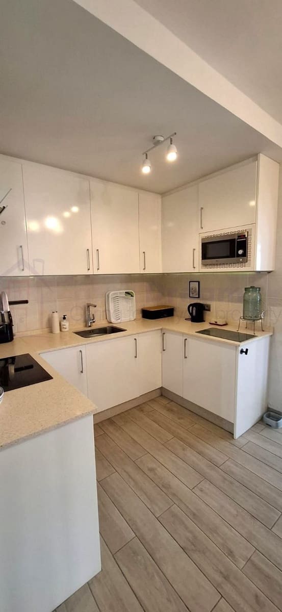 2 bedroom Apartment for sale in Corralejo - € 329,000 (Ref: 9714755)