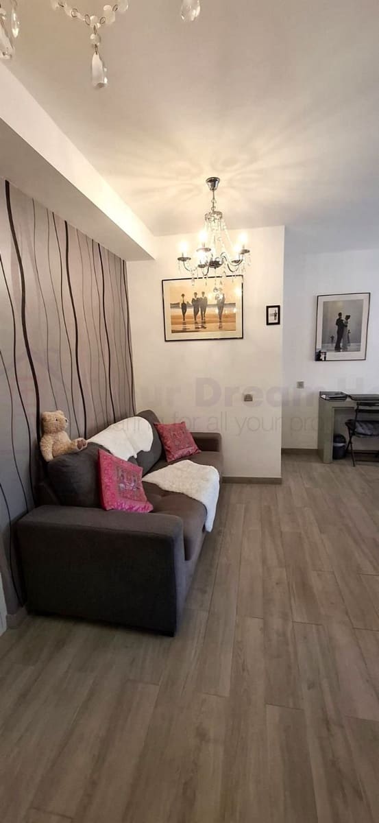 2 bedroom Apartment for sale in Corralejo - € 329,000 (Ref: 9714755)