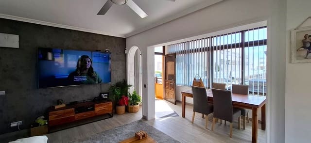 Apartamento de 2 habitaciones en Corralejo, La Oliva en venta - 329.000 € (Ref: 9714755)