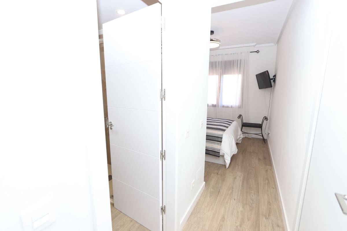 3 bedroom Apartment for sale in Los Alcazares with pool garage - € 249,000 (Ref: 9714757)