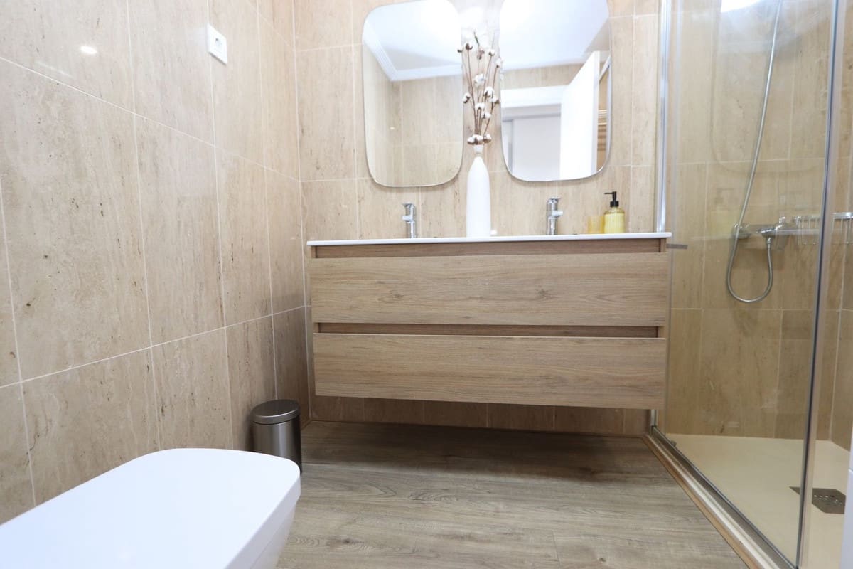 3 bedroom Apartment for sale in Los Alcazares with pool garage - € 249,000 (Ref: 9714757)