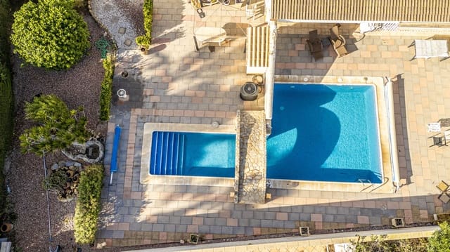 4 Zimmer Villa zu verkaufen in Montepinar - La Aparecida - Raiguero, Orihuela mit Pool - 640.000 € (Ref: 9714783)