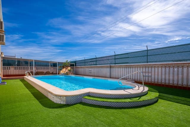 6 chambre Villa/Maison à vendre à El Chaparral, Torrevieja avec piscine - 645 000 € (Ref: 9714789)