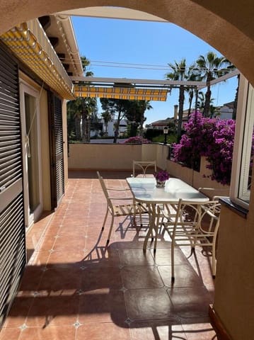 Chalet de 3 habitaciones en Villamartin, Orihuela en venta - 639.000 € (Ref: 9714799)