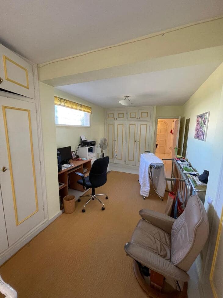 Chalet de 3 habitaciones en Villamartin en venta - 639.000 € (Ref: 9714799)