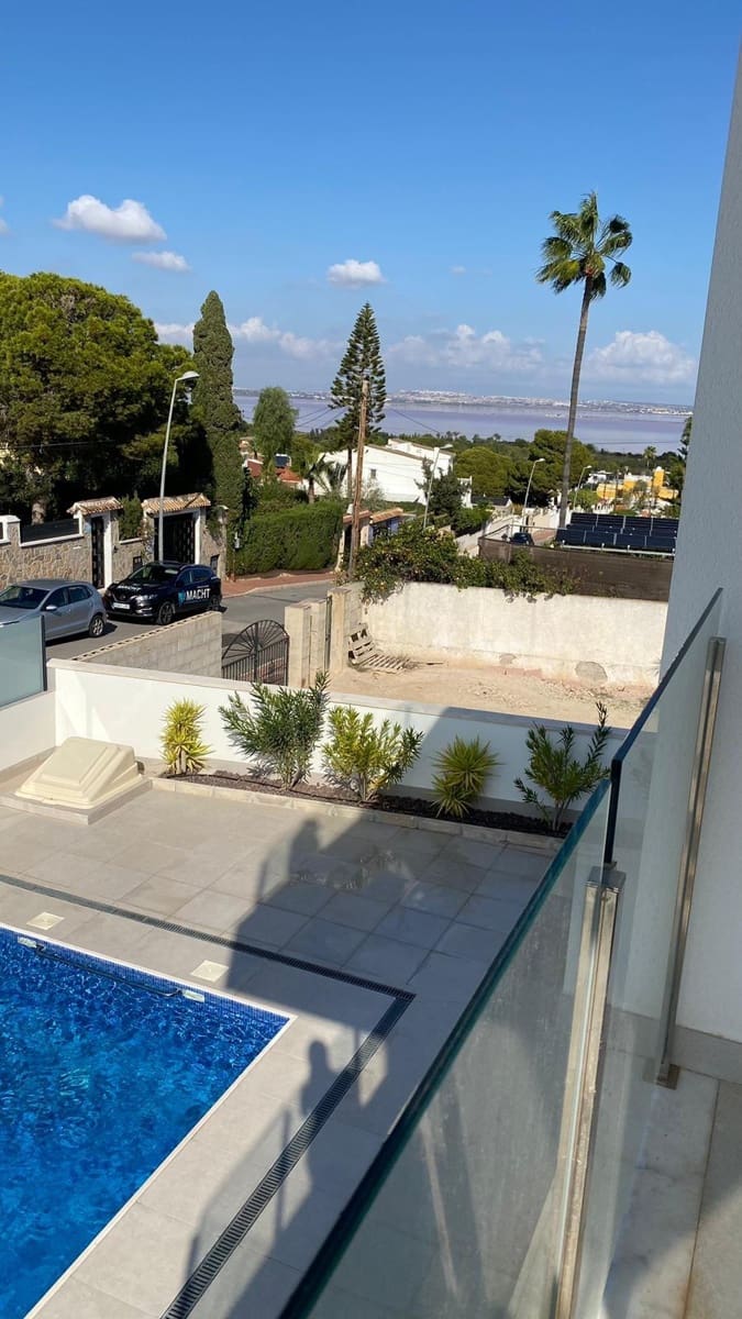 3 quarto Moradia para venda em Torrevieja - 650 000 € (Ref: 9714802)