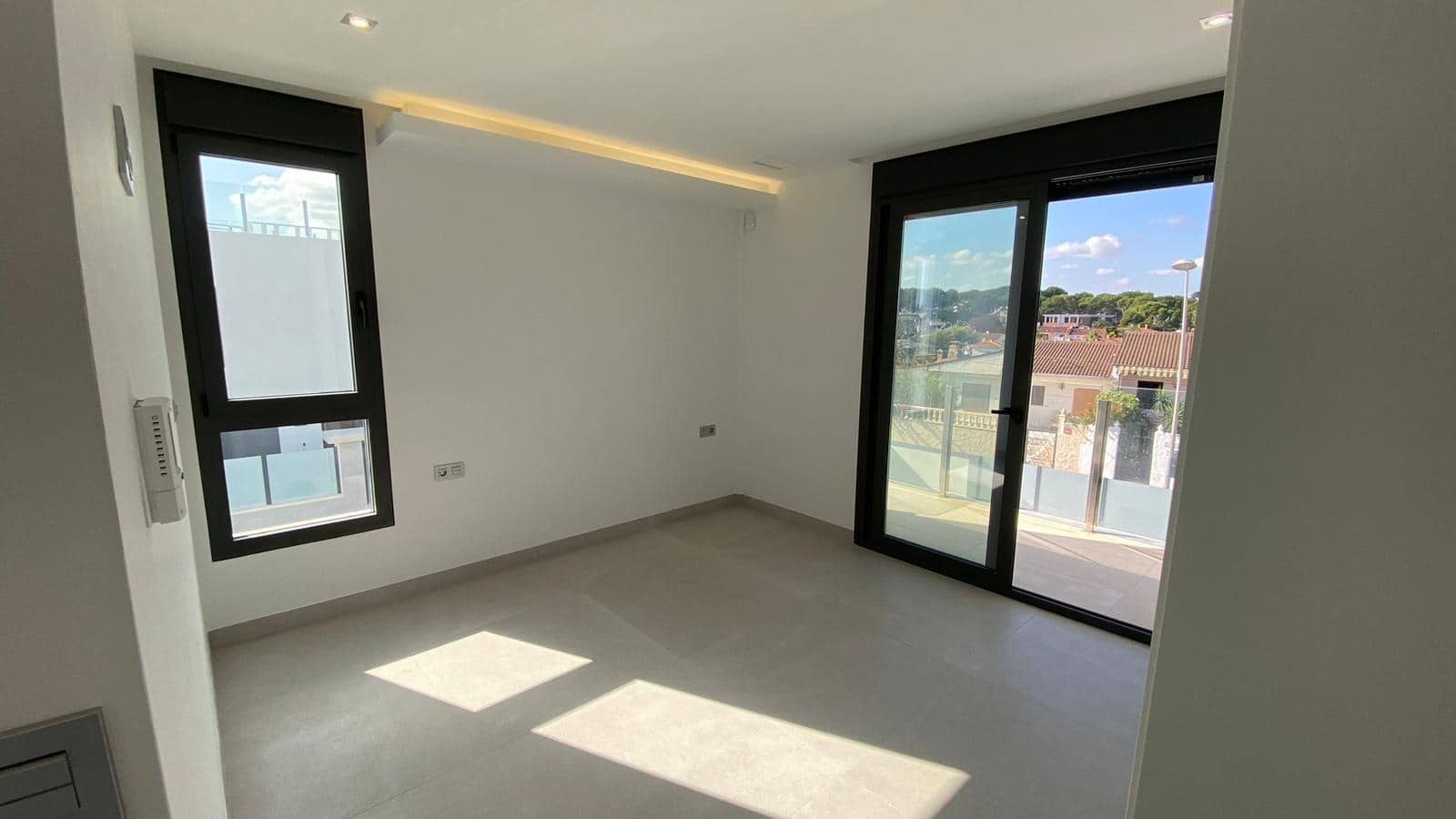 3 quarto Moradia para venda em Torrevieja - 650 000 € (Ref: 9714802)