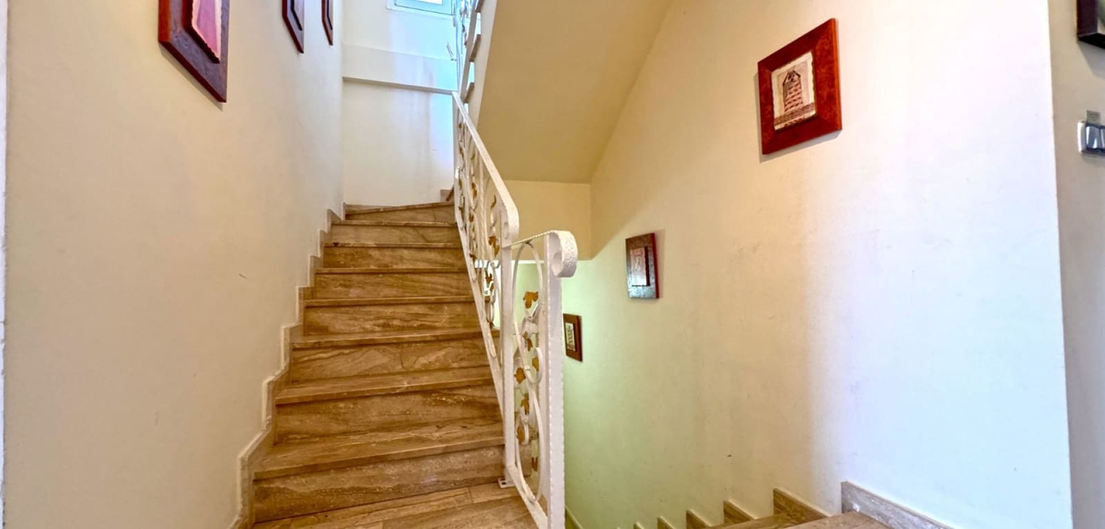 6 bedroom Villa for sale in Torrevieja with pool - € 595,000 (Ref: 9714805)