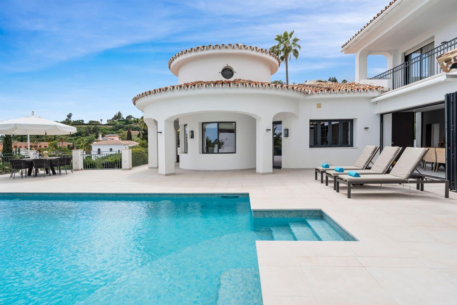 5 Zimmer Villa zu verkaufen in Benahavis mit Pool Garage - 2.750.000 € (Ref: 9719798)