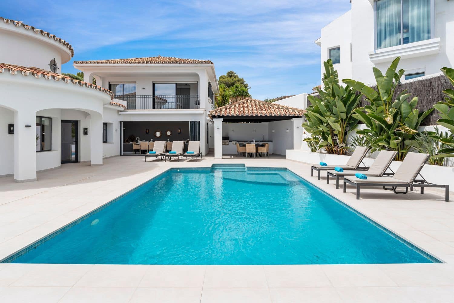 5 Zimmer Villa zu verkaufen in Benahavis mit Pool Garage - 2.750.000 € (Ref: 9719798)