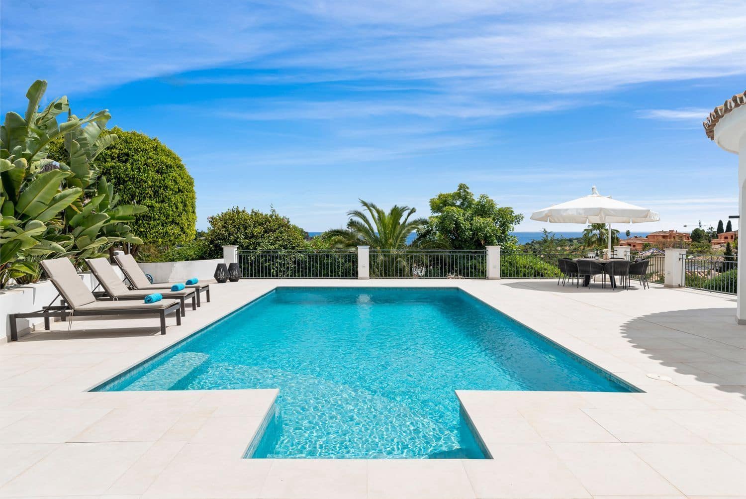 5 Zimmer Villa zu verkaufen in Benahavis mit Pool Garage - 2.750.000 € (Ref: 9719798)