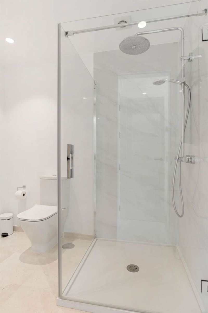 5 Zimmer Villa zu verkaufen in Benahavis mit Pool Garage - 2.750.000 € (Ref: 9719798)