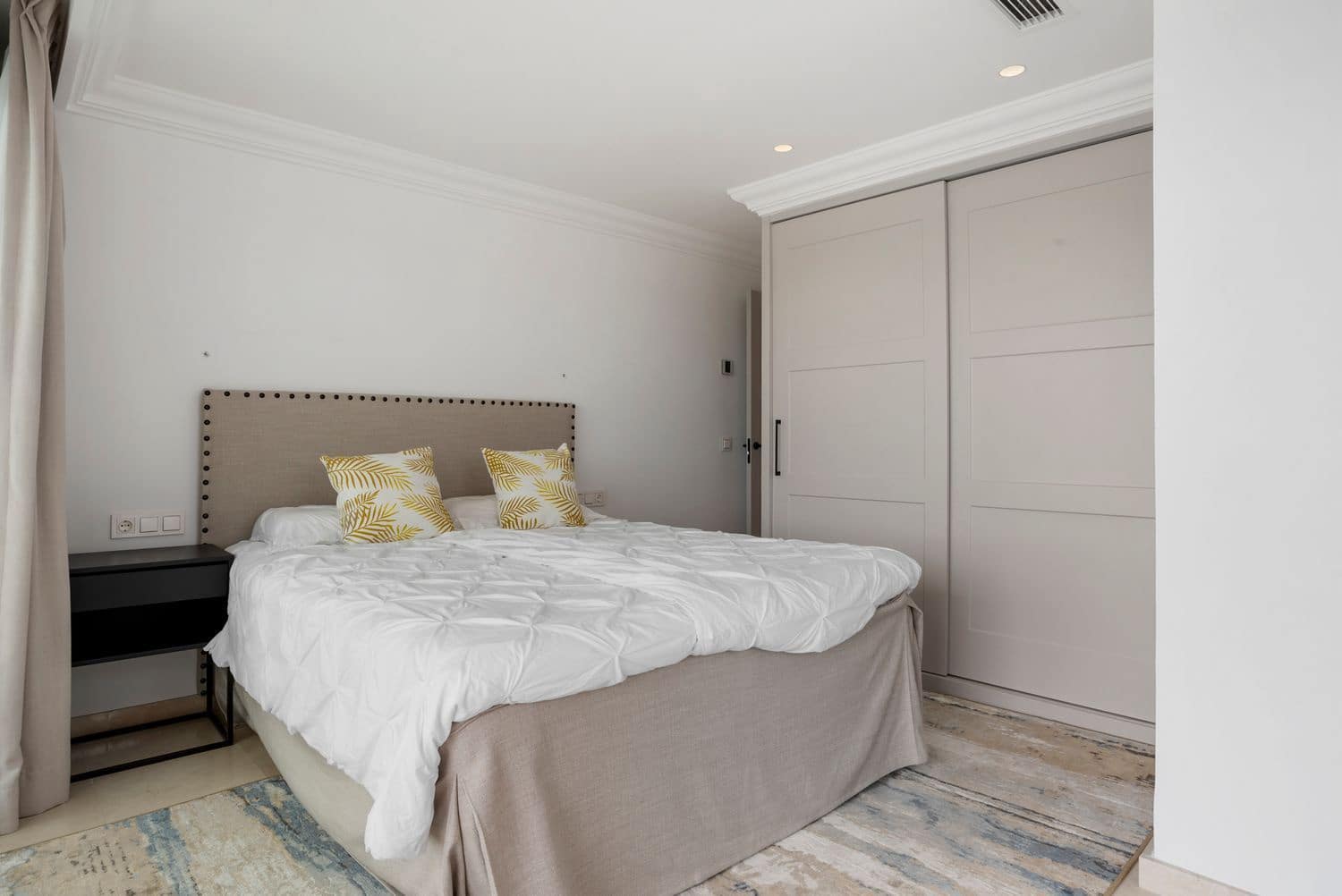 5 Zimmer Villa zu verkaufen in Benahavis mit Pool Garage - 2.750.000 € (Ref: 9719798)