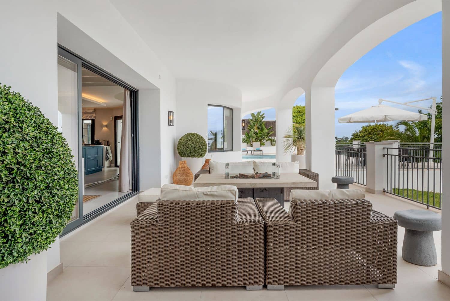 5 Zimmer Villa zu verkaufen in Benahavis mit Pool Garage - 2.750.000 € (Ref: 9719798)