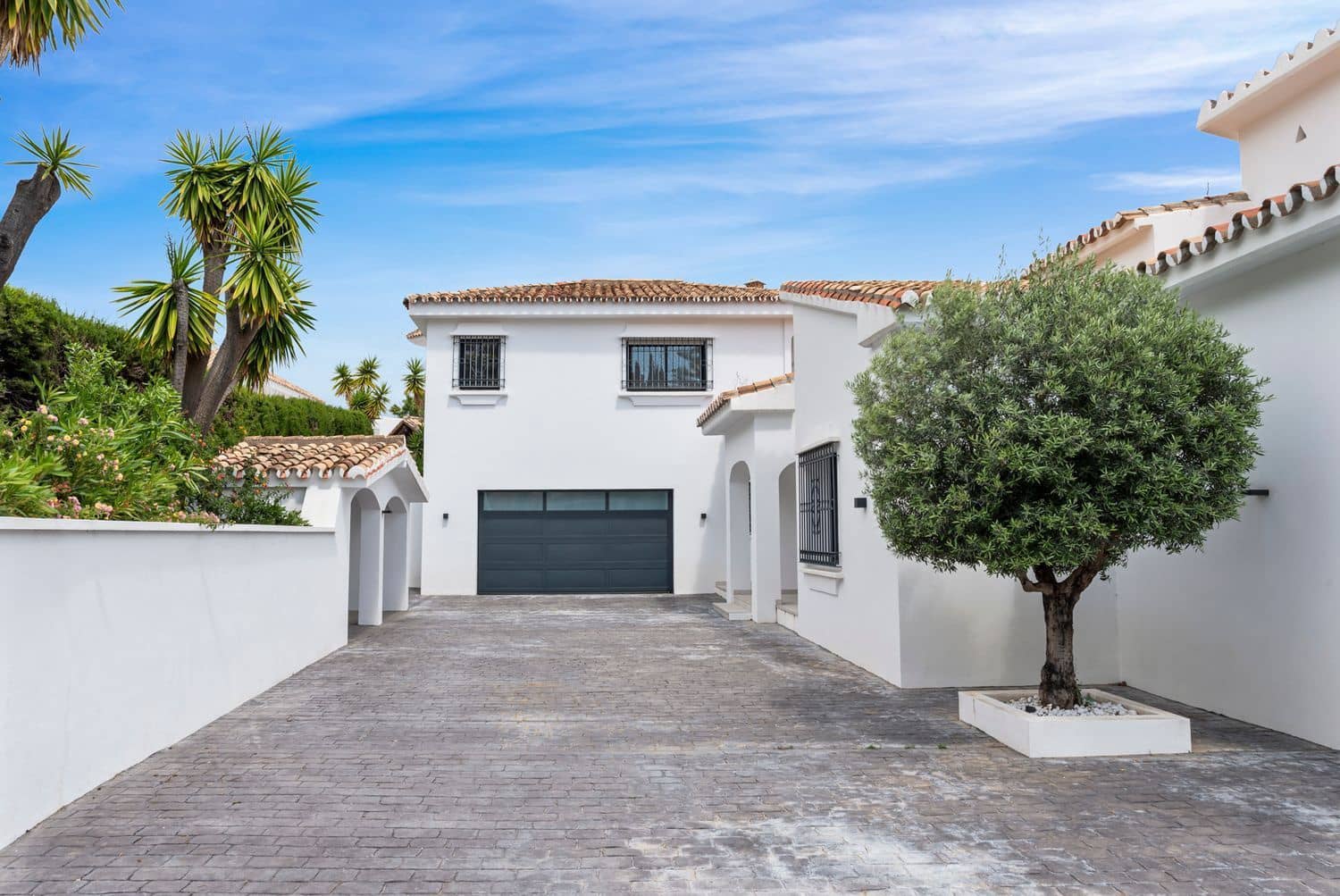 5 Zimmer Villa zu verkaufen in Benahavis mit Pool Garage - 2.750.000 € (Ref: 9719798)