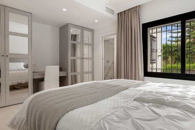 5 slaapkamer Villa te koop in Benahavís pueblo, Benahavís met zwembad - € 2.750.000 (Ref: 9719798)