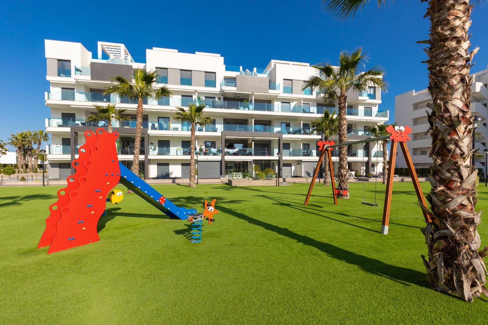 2 quarto Apartamento para venda em Guardamar del Segura com piscina garagem - 259 000 € (Ref: 9721528)