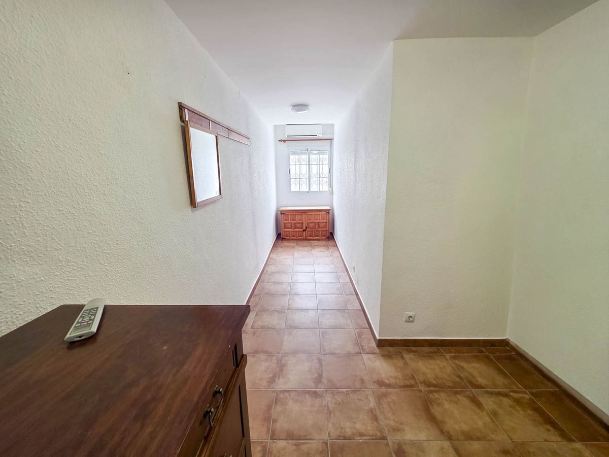 2 bedroom Townhouse for sale in La Duquesa / Puerto de la Duquesa with pool garage - € 265,000 (Ref: 9721533)