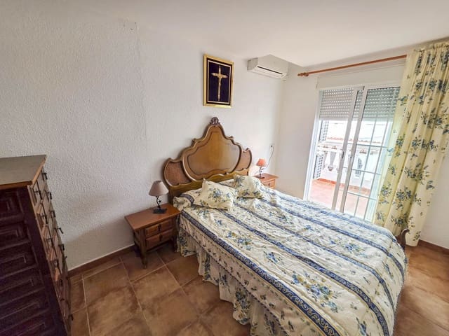 2 bedroom Townhouse for sale in La Duquesa / Puerto de la Duquesa, Manilva with pool garage - € 265,000 (Ref: 9721533)