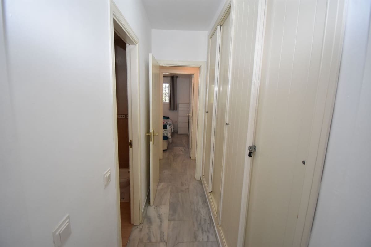 2 quarto Apartamento para venda em Calahonda com piscina garagem - 330 000 € (Ref: 9726551)