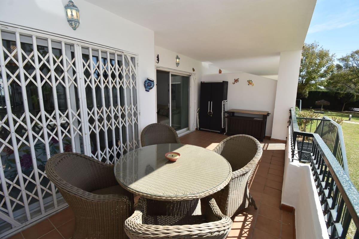 2 quarto Apartamento para venda em Calahonda com piscina garagem - 330 000 € (Ref: 9726551)