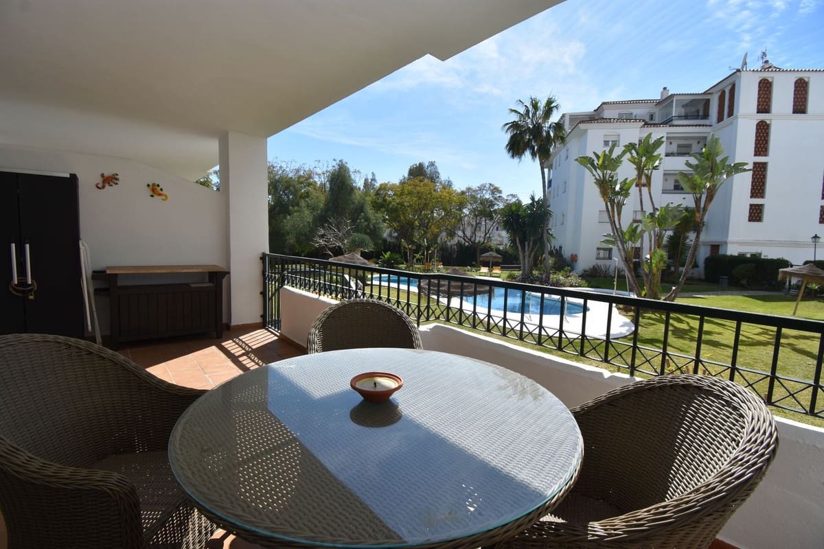 2 quarto Apartamento para venda em Calahonda com piscina garagem - 330 000 € (Ref: 9726551)