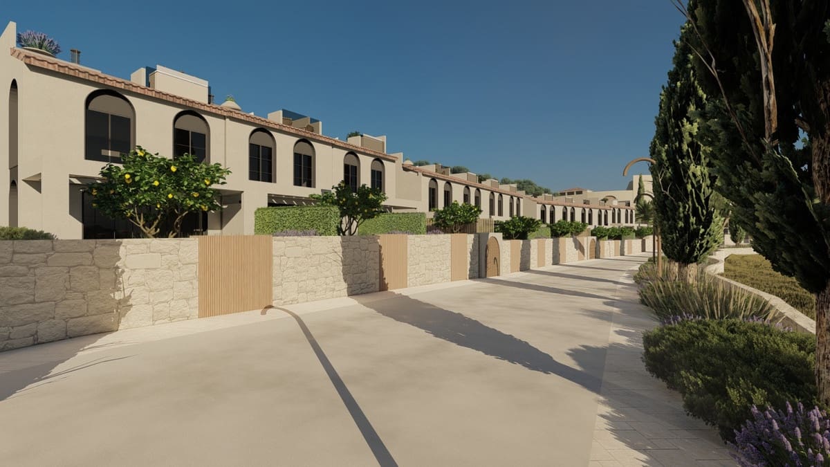 3 bedroom Townhouse for sale in Guaro with pool - € 725,000 (Ref: 9726552)