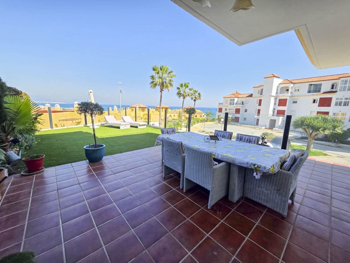 3 chambre Appartement à vendre à La Duquesa / Puerto de la Duquesa - 375 000 € (Ref: 9726566)