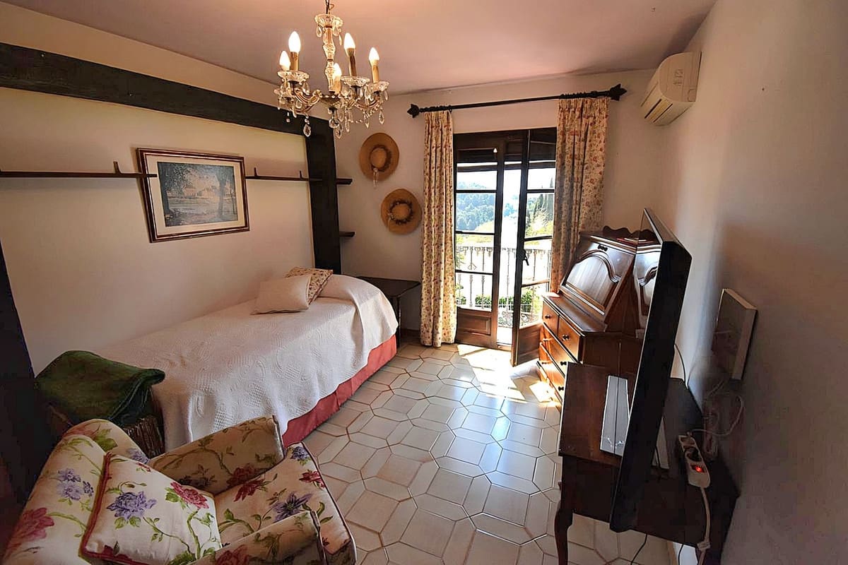 4 soveværelse Villa til salg i Mijas med swimmingpool garage - € 1.399.000 (Ref: 9726568)