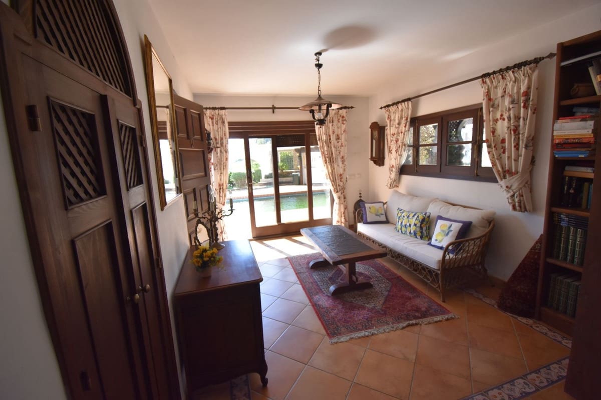 4 soveværelse Villa til salg i Mijas med swimmingpool garage - € 1.399.000 (Ref: 9726568)